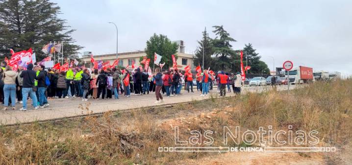 El 99,99% de la plantilla de Mahle secunda la primera jornada de huelga en Motilla