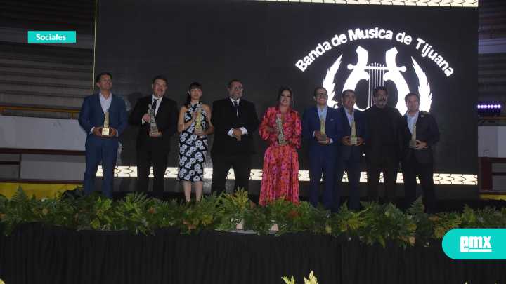 Reconocen a 30 personalidades en la gala del Premio al Mérito Turístico XXXIV
