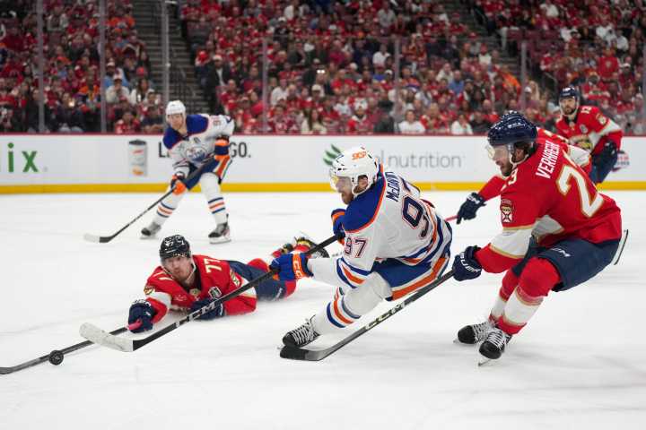 Florida Panthers Depth Rearguard Signs Until 2034
