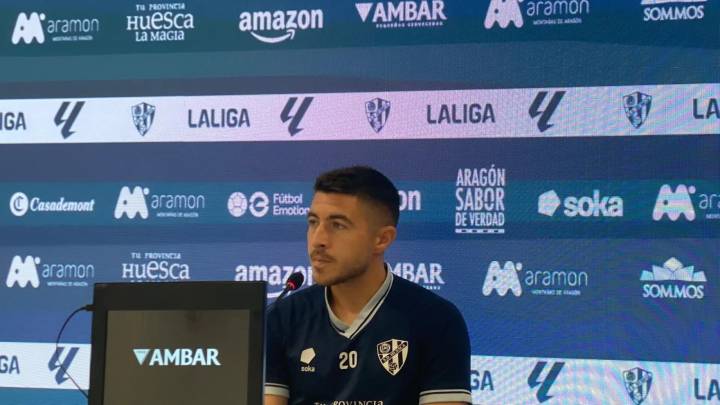 Portillo, futbolista del Huesca: "En El Alcoraz debemos pasar por encima de los rivales"