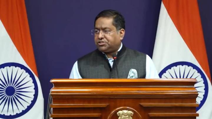 Around 2,900 Indians living illegally in US, UK deported this year, says Centre