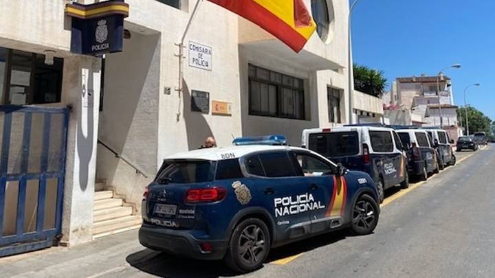 Supuesta violación en Benalmádena tras una cita en Tinder: «Sé que quieres mis genes superiores»