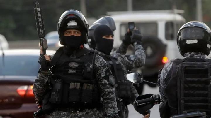 Sube a 64 muertos por megaoperativo contra narcotráfico en Brasil