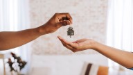 Mortgage rates drop to lowest level in over a year as buyers regain leverage