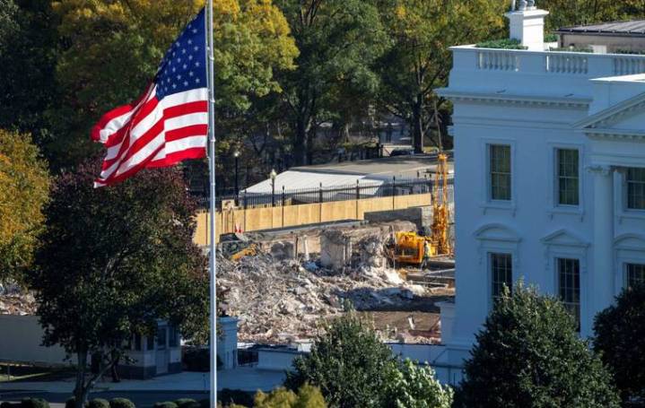 Trump replaces arts commission reviewing White House ballroom plan