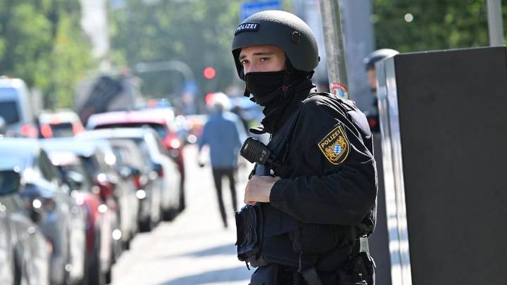 Una alcaldesa de Alemania, en estado crítico tras ser apuñalada