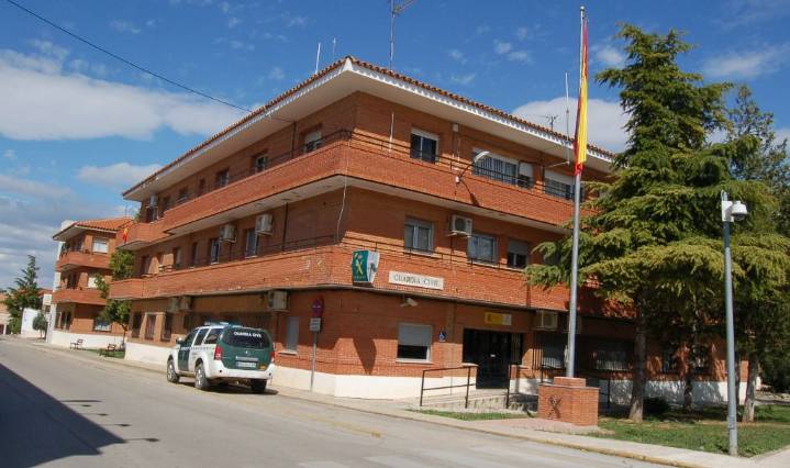 La Guardia Civil detiene a tres personas como presuntos autores de los robos en el cementerio de Tarancón