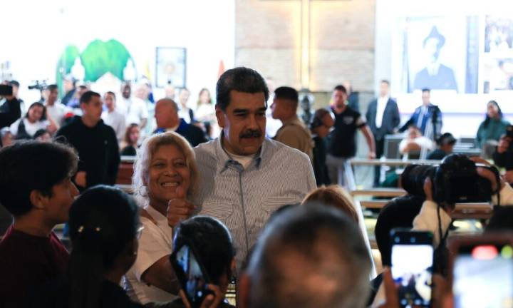Presidente Maduro participa en vigilia por canonización de santos venezolanos