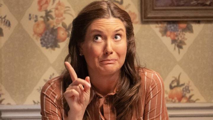 Georgie & Mandy's First Marriage Introduced Mary's New Boyfriend, And I Can't Help But Notice He Resembles A Young Sheldon Character