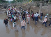Evalúa Sheinbaum desde Tampico el crecimiento del río Pánuco