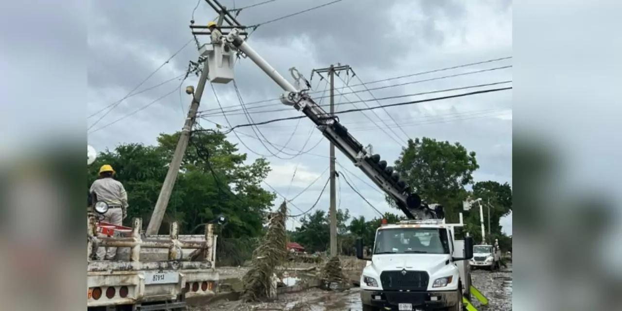 CFE restablece al 100% el suministro eléctrico tras el paso de los ciclones Priscilla y Raymond