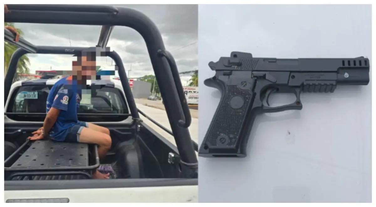 Detienen a hombre que causó pánico afuera de un Oxxo en Puerto Vallarta; portaba una pistola de utilería