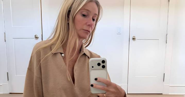 Gwyneth Paltrow’s Mini-Short Selfie Commands a Second Look