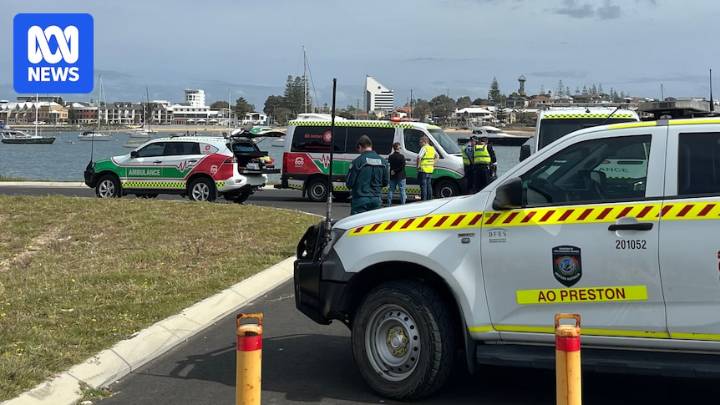 Boat carrying four capsizes off Bunbury, teen rushed to hospital in critical condition