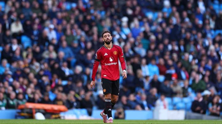 Shattering soccer myths: Man Utd, Barca need tactical flexibility