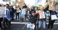Tensión en el Congreso durante la marcha de los jubilados: empujones y reclamos por la emergencia en discapacidad