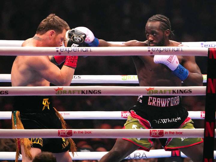 Terence Crawford va por el dinero de 'Canelo'