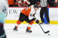Deadspin | Flyers brim with confidence ahead of date with scuffling Predators