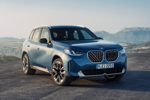 Edmunds compares the new BMW X3 and Mercedes