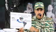 Venezuela aseguró que un sector “extremista” de EE.UU. quiere colocar explosivos en su embajada en Caracas