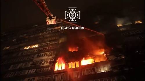 Power restored to 800K after Russian strikes on Ukraine's energy grid
