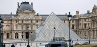 Robbers Loot French Crown Jewels From Louvre; Museum Closed For Day