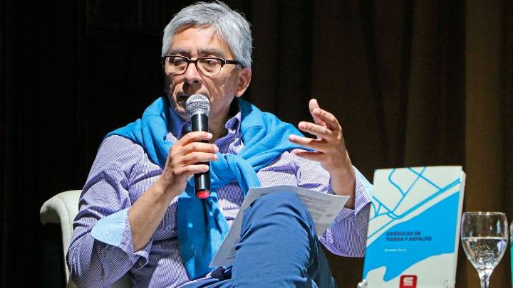 La Facultad de Humanidades presenta un libro y rinde homenaje al profesor Ramón Chaparro