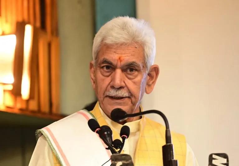 Youth must follow Gandhian ideals of truth & service: LG Sinha