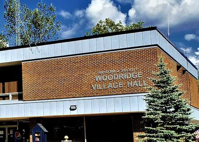 Woodridge village mayor passes away