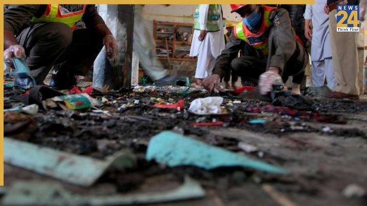 Bomb blast targeting police officials kills nine, injures four in Pakistan’s Peshawar
