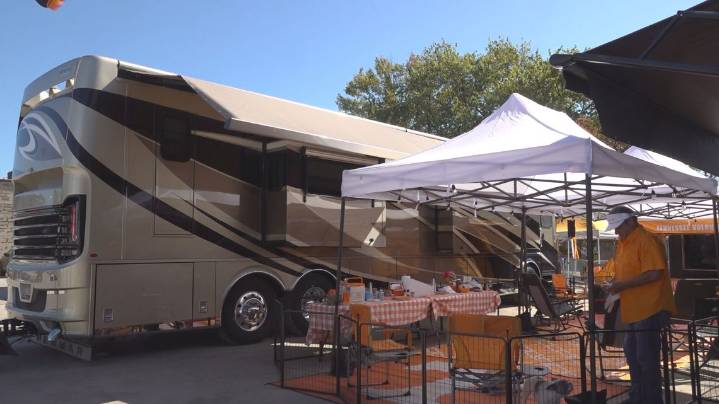 Tennessee Fans Celebrate Game Days with Tailgating Tradition