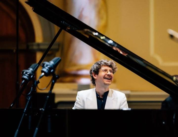 Pianist to play ‘Dances and Dreams’ in Cupertino