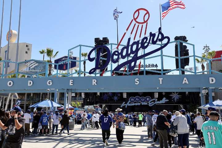Los precios para asistir a la Serie Mundial en el Dodger Stadium te dejarán sin palabras