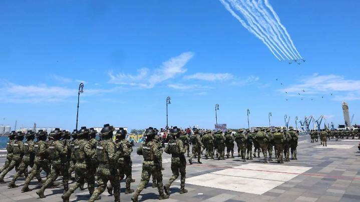 Senado aprueba nueva Ley de la Armada; oposición denuncia militarización y concentración del poder