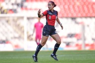 Le llueven críticas a Katia Itzel tras marcar penalti que eliminó a Japón en el Mundial Sub
