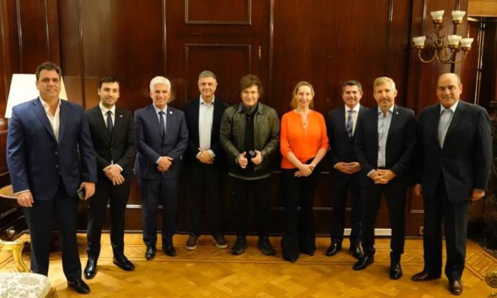 Milei se reúne con los gobernadores en la Casa Rosada