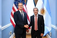 Scott Bessent le dio la bienvenida a Luis Caputo y celebró su llegada a la cumbre
