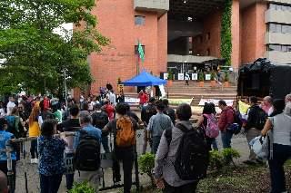 Con plantón mostraron su apoyo a reformas del Gobierno nacional