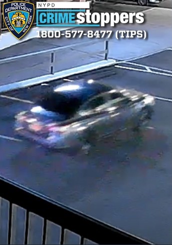 Burglar breaks into two stores within six minutes at Little Neck shopping center: NYPD