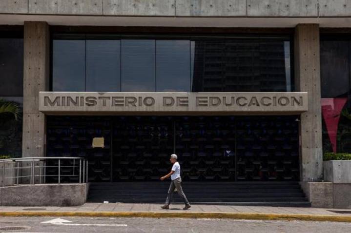 Por jubilo nacional no habrá actividades escolares este 20