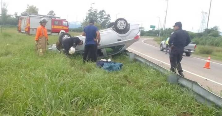 Ruta 9/34: perdió el control, volcó y un adolescente perdió la vida