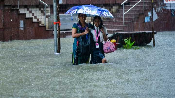 Mumbai weather update: IMD issues heavy rainfall alert, city braces for rough skies