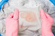 Soluciones. Qué hacer cuando se destiñe la ropa