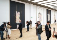 Baselitz pone patas arriba el edificio de 1970 del Bellas Artes en su reapertura