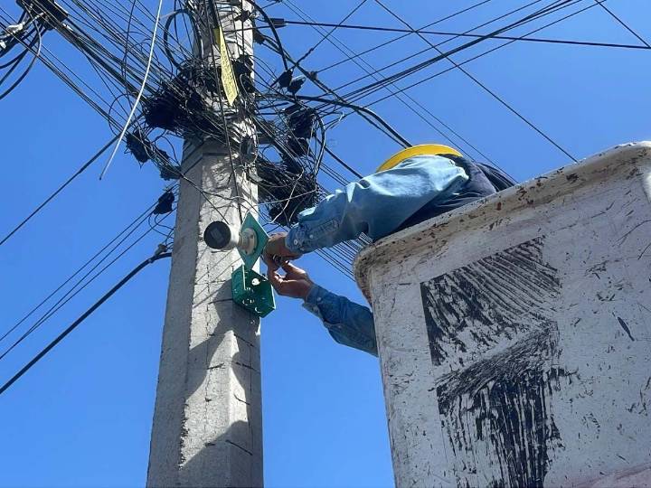 Retiran cámaras apócrifas en zona de Los 300 en Ecatepec, Edomex