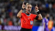 Histórico: por primera vez una mujer arbitra a la Selección Argentina