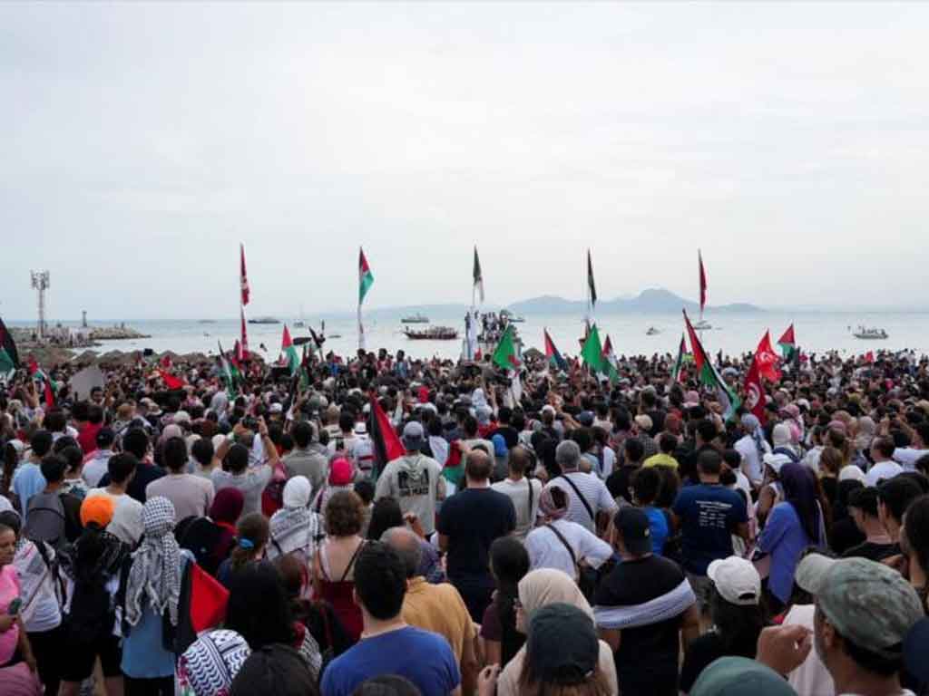 Israel arremete contra flotilla humanitaria y España reacciona