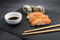 Ni pan con tomate ni butifarra: en este pueblo de Tarragona te pondrás hasta arriba de sushi por 20 euros