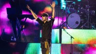 Enrique Iglesias turns Mumbai into a dance floor on day 1 of concert