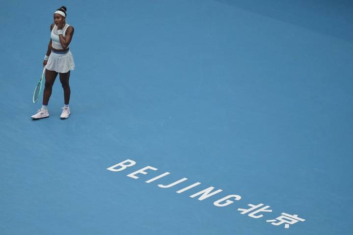 Coco Gauff loses 6-1, 6-2 to Amanda Anisimova in China Open semifinals – Winnipeg Free Press